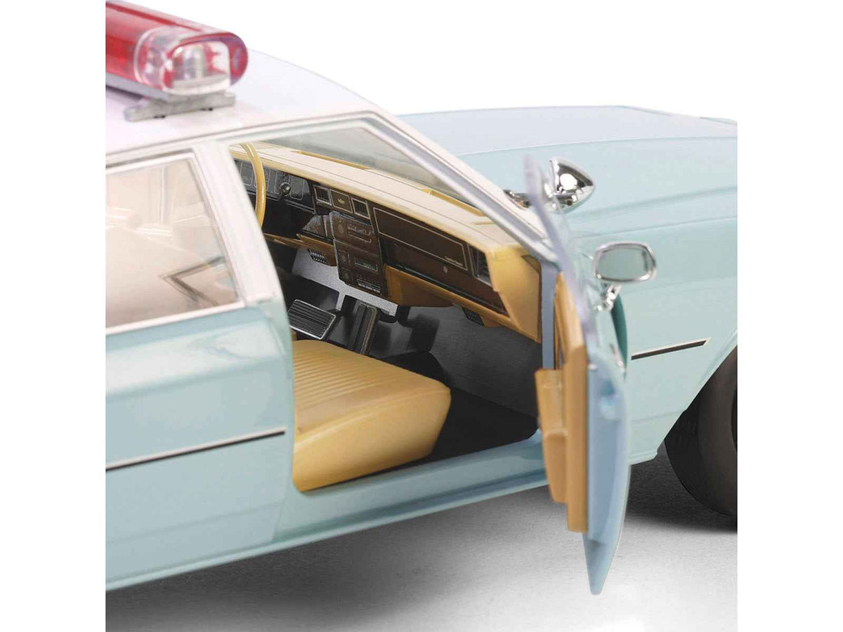 Light green 1987 Chevrolet Caprice 9C1 "US Border Patrol" diecast model car with white top, by Greenlight from Artisan Collection.