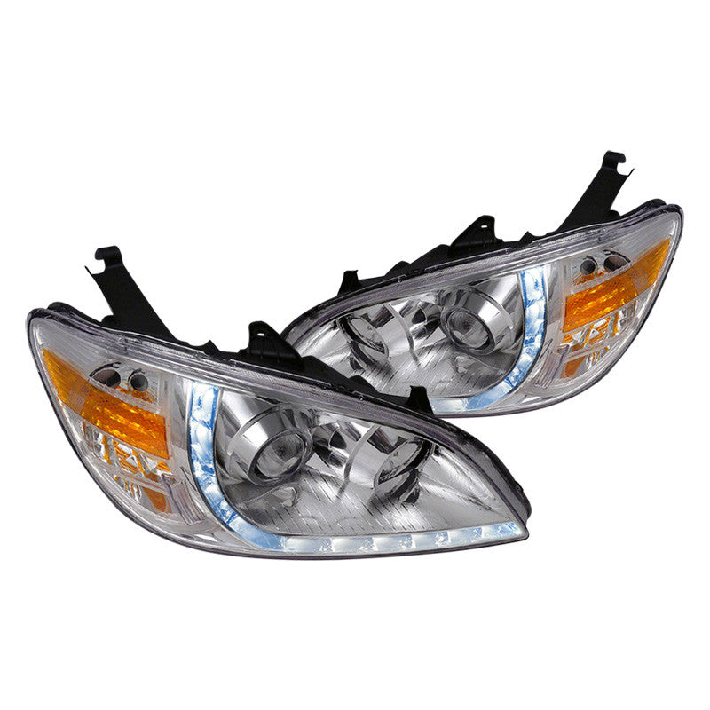 Chrome Spec-D projector headlights for 2004-2005 Honda Civic R8 model, featuring sleek design and clear lens.