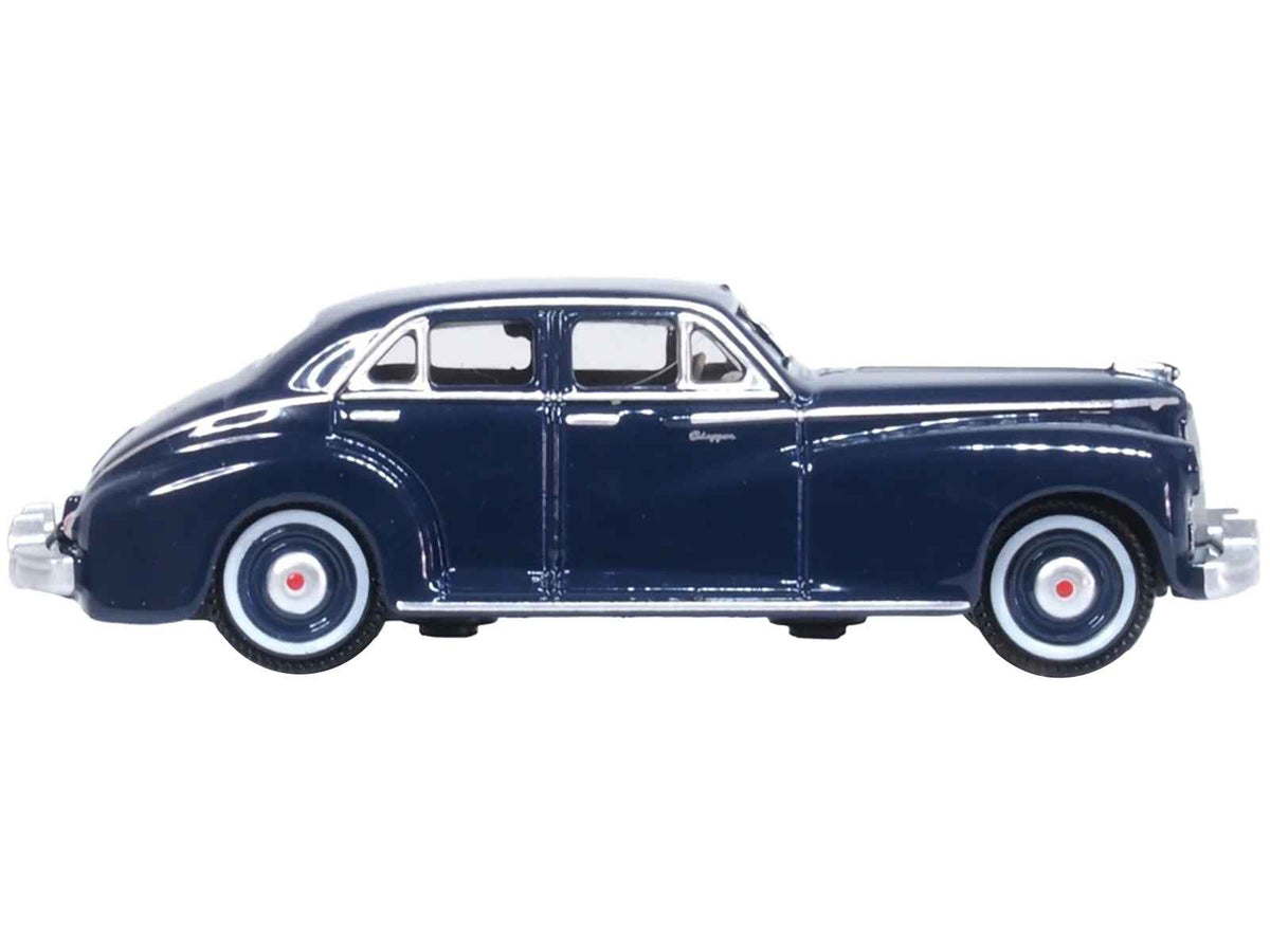 Miniature Motors 1/87 scale diecast model of a 1942 Packard Clipper Touring Sedan in Packard Blue by Oxford Diecast.