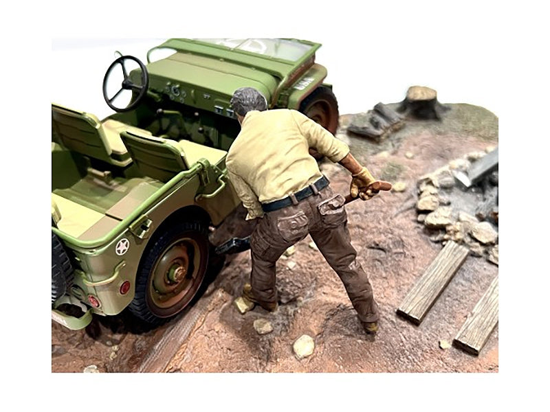 Miniature Motors 4X4 Mechanic figure for 1/18 scale model by American Diorama, detailed 4X4 mechanic figure in work attire.