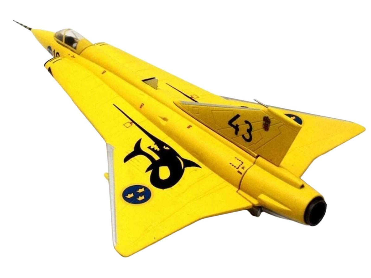 Miniature Motors Saab J35J Draken fighter aircraft model in Swedish Air Force final flight livery, 1/72 diecast military model.