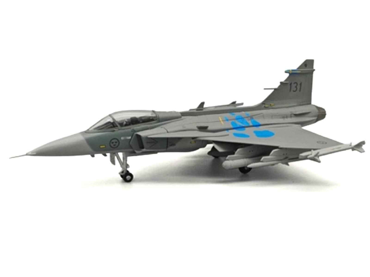 Miniature Motors Saab JAS 39A Gripen fighter aircraft diecast model in Cat's Paw livery, Swedish Air Force, 1/72 scale, Satenas Air Base.
