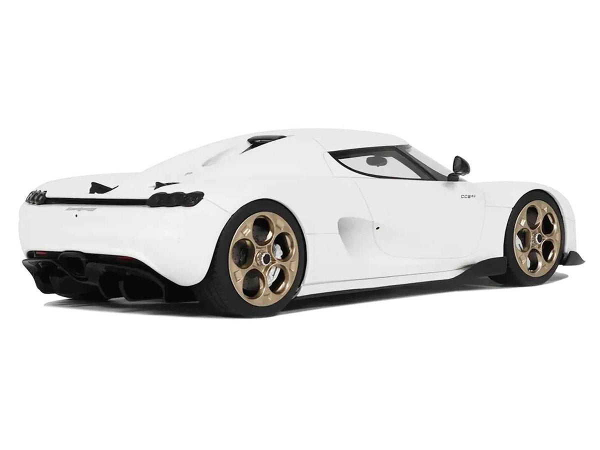 Miniature 2024 Koenigsegg CC850 model car in crystal white by GT Spirit, detailed 1/18 scale Koenigsegg model from Miniature Motors.