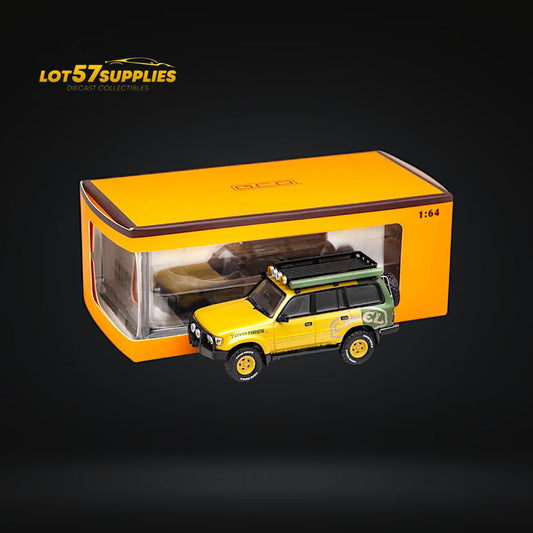 GCD Toyota Land Cruiser LC80 Camel Cup Version With Accessories 1:64 - Evergreen Kings