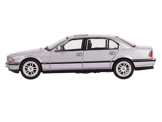 BMW 750IL Aspen Silver Metallic with Sun Roof Limited Edition 1/64 Diecast Model Car by Mini GT