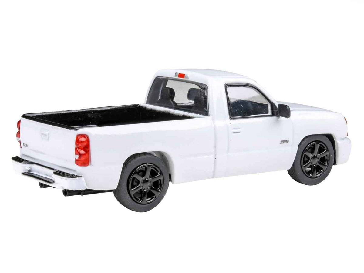 Miniature Motors 1/64 Chevrolet Silverado 'Cateye' pickup truck diecast model in Summit White by Paragon Models
