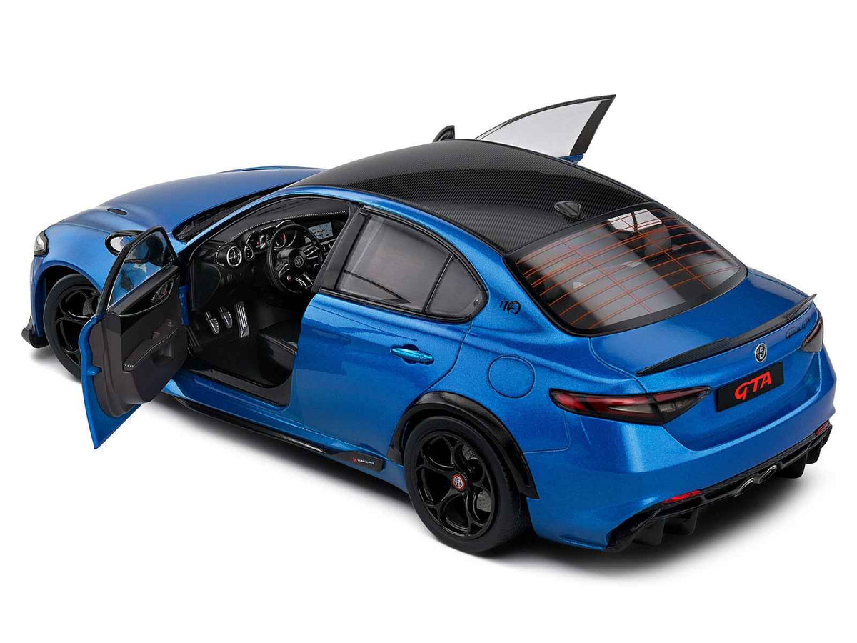Miniature 1/18 Alfa Romeo Giulia GTA diecast model in anodized blue metallic with carbon top, by Solido.