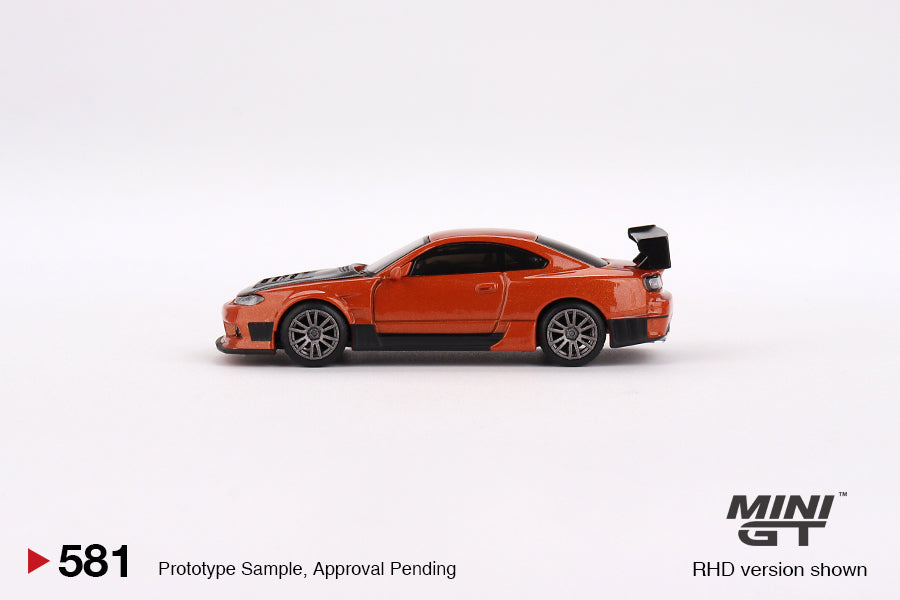 Mini-GT Nissan Silvia S15 D-MAX Metallic Orange 1:64 - Evergreen Kings
