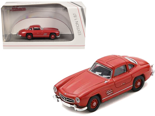 Mercedes-Benz 300 SL Gullwing Coupé rojo, modelo a escala 1/87 (HO) de metal fundido de Schuco