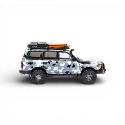 GCD Toyota Land Cruiser LC80 Digital Camouflage - Accessories Included 1:64 - Evergreen Kings