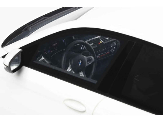 2023 BMW 545e xDrive M Sport Alpine White 1/18 Model Car by GT Spirit