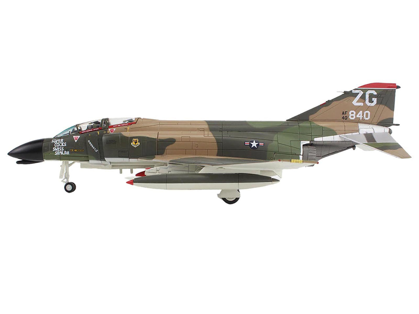 McDonnell Douglas EF-4C Wild Weasel Fighter-Bomber Aircraft "64-0840 67th TFS Korat RTAFB Super Cocks Swiss Samilar" (1971) United States Air Force "Air Power Series" 1/72 Diecast Model by Hobby Master