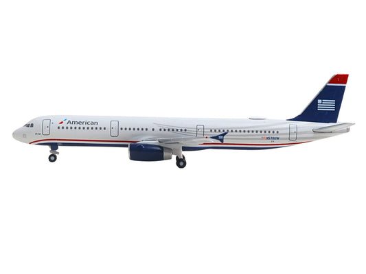 Airbus A321 Commercial Aircraft "American Airlines" (N578UW) Gray with Blue Tail 1/500 Diecast Model by Herpa