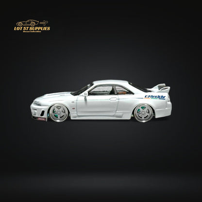 Mini GT Nissan Skyline GT-R R33 Greddy V1 White 1:64 - Evergreen Kings