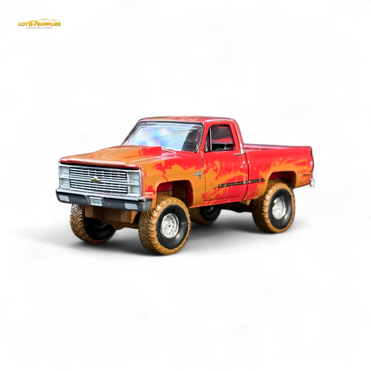 Auto World 1983 Chevrolet Silverado K10 Lifted 1:64 - Evergreen Kings