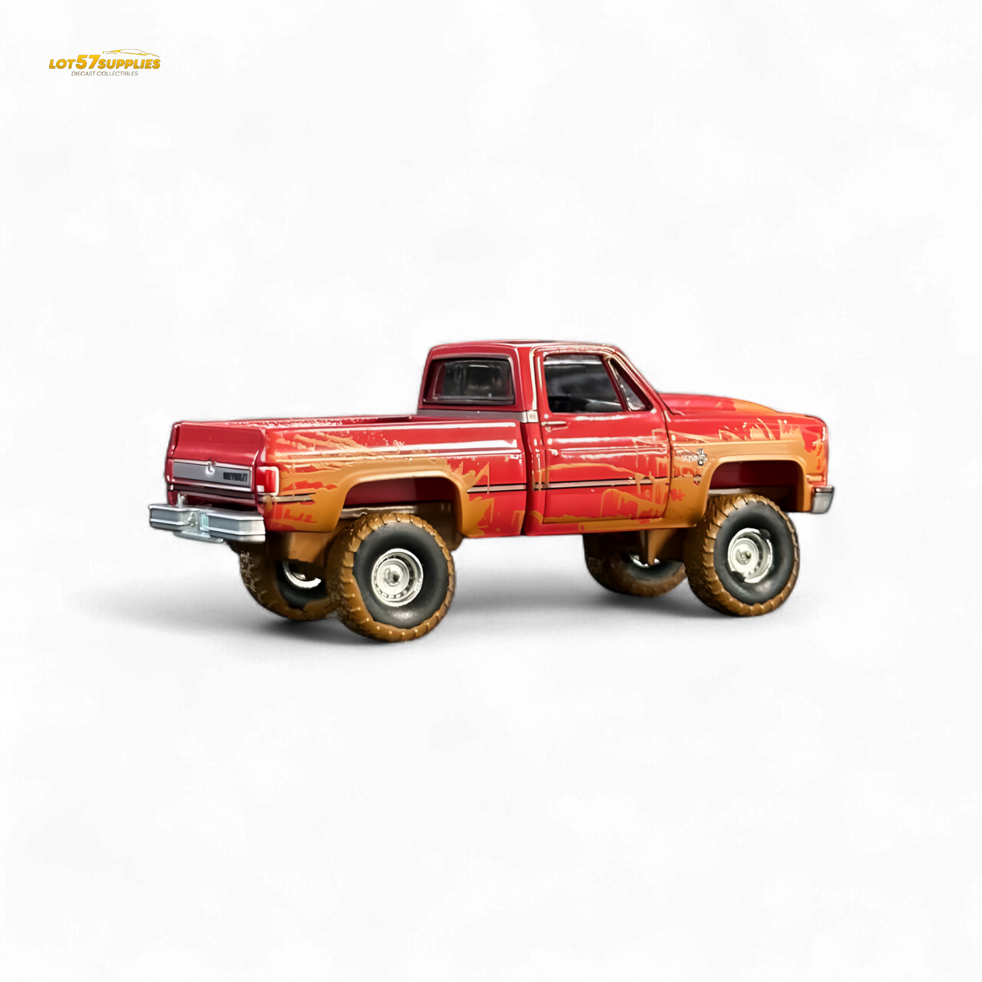 Auto World 1983 Chevrolet Silverado K10 4x4 Muddy Lifted 1:64 - Evergreen Kings