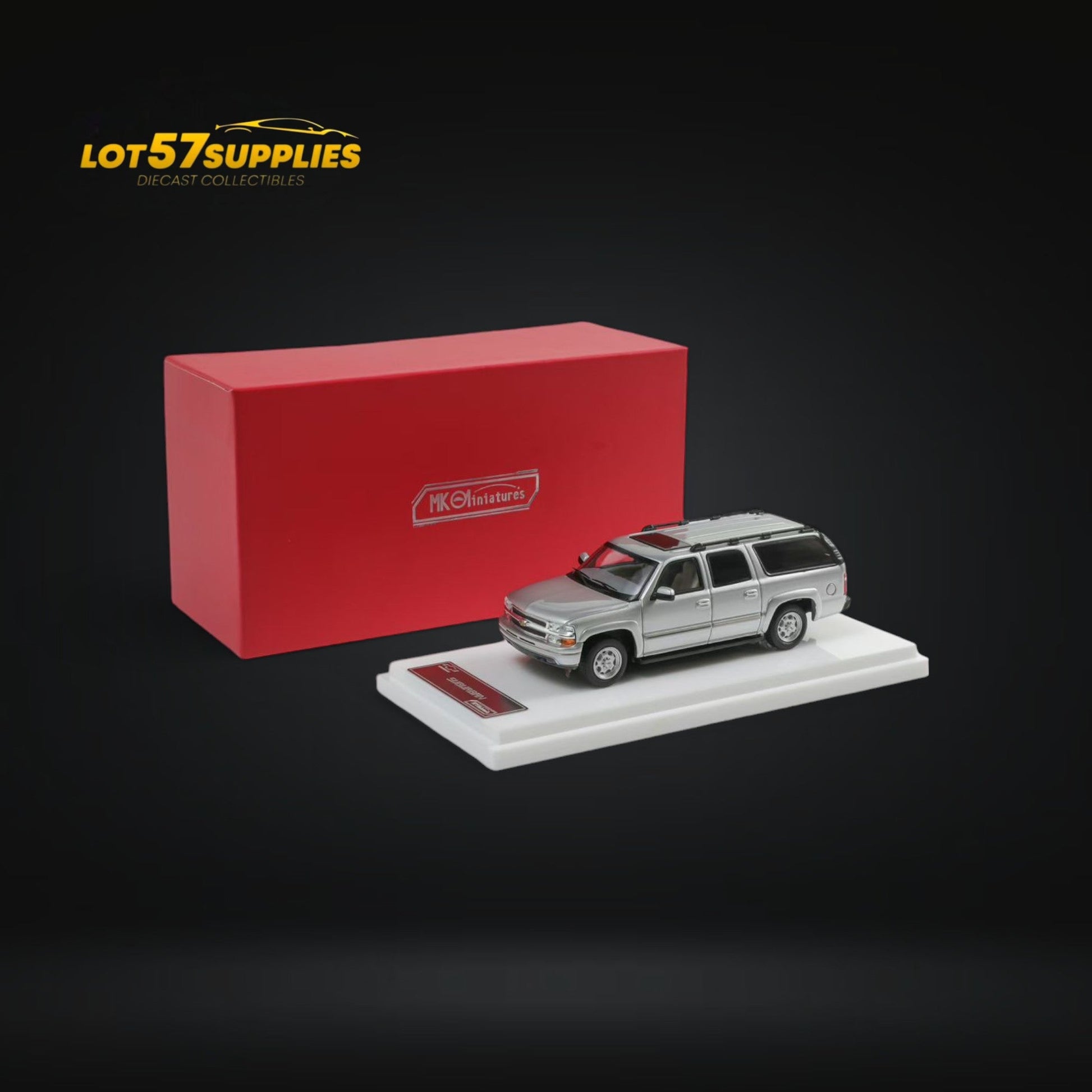 MK Miniatures Chevrolet Suburban Silver 1:64 - Evergreen Kings