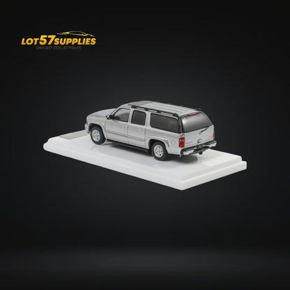 MK Miniatures Chevrolet Suburban Silver 1:64 - Evergreen Kings