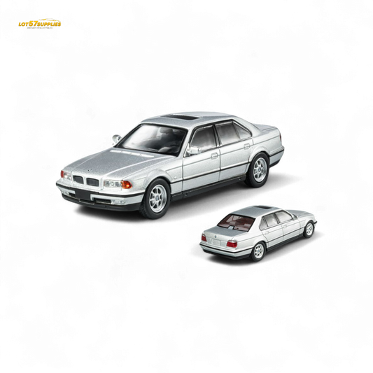 DCM BMW E38 740iL 7-Series in Silver 1:64 - Evergreen Kings