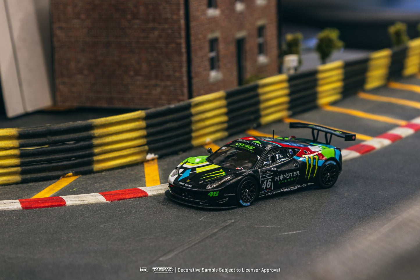 Tarmac Works Hobby64 Ferrari 458 Italia GT3 Blancpain Endurance 2012 V. Rossi 1:64 T64-073-12BGT46M - Evergreen Kings