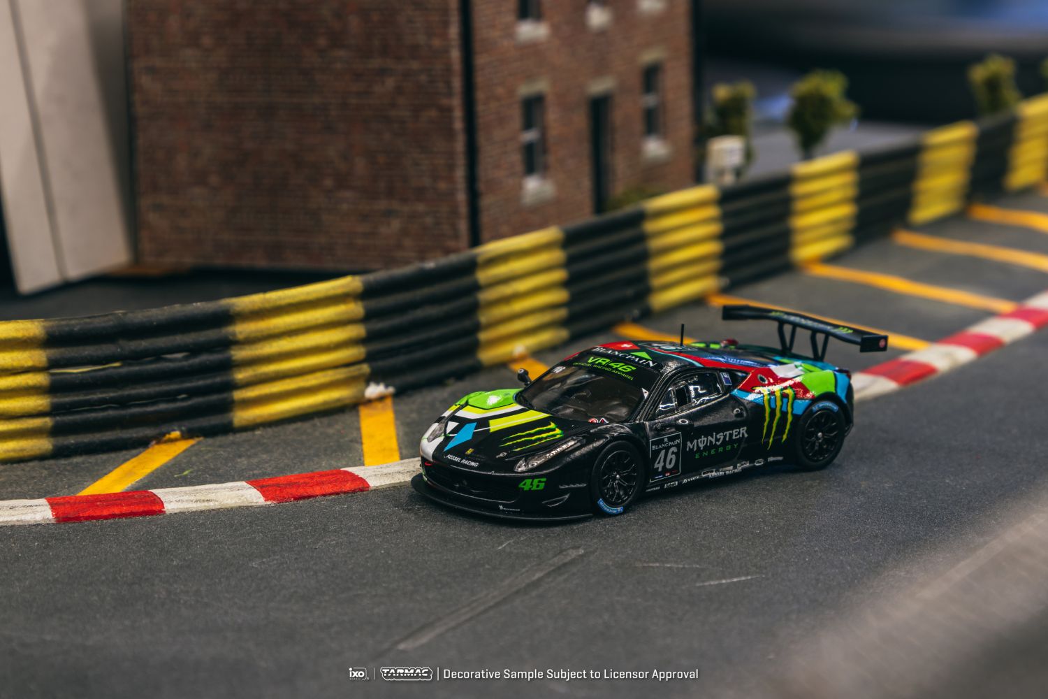 Tarmac Works Hobby64 Ferrari 458 Italia GT3 Blancpain Endurance 2012 V. Rossi 1:64 T64-073-12BGT46M - Evergreen Kings