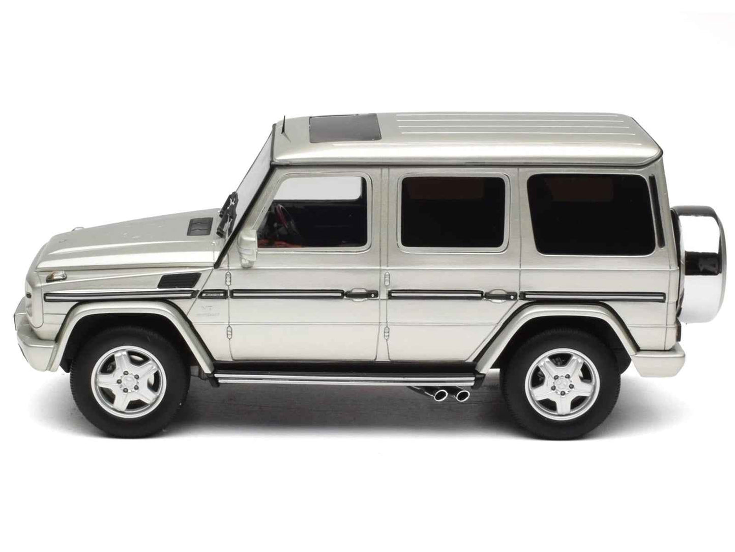 2003 Mercedes-Benz G-Class 55 AMG Iridium Silver Metallic Limited Edition to 999 pieces Worldwide 1/18 Model Car by Otto Mobile