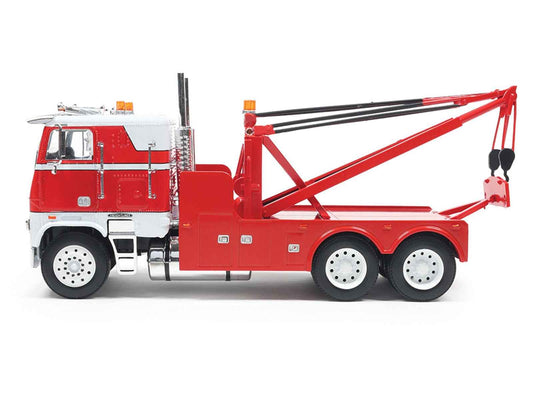 1987 Freightliner FLA Tow Truck Red and White 1/43 Diecast Model by IXO Models