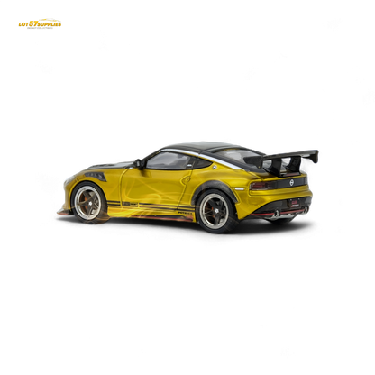 Gold Inno64 Top Secret Fairlady Z RZ34 diecast Nissan model, detailed 1:64 scale car with sleek design and realistic features.