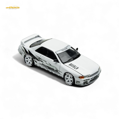 White 1:64 Nissan Skyline GT-R R32 diecast model from TimeMicro Skyline GT-R R32 Los Santos Drift collection.