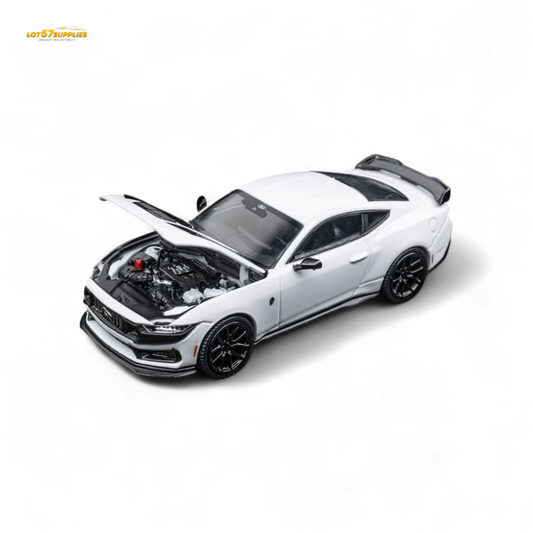 DCM Mustang Dark Horse - Crystal White - Black Wheels 1:64 - Evergreen Kings