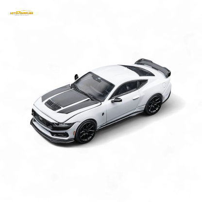 DCM Mustang Dark Horse - Crystal White - Black Wheels 1:64 - Evergreen Kings