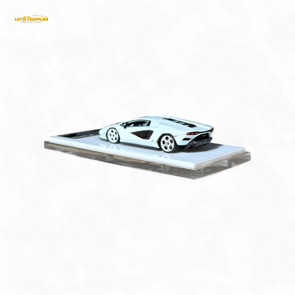 Fuelme Model Lamborghini Countach LPI 800-4 Bianco Siderale 1:64 - Evergreen Kings