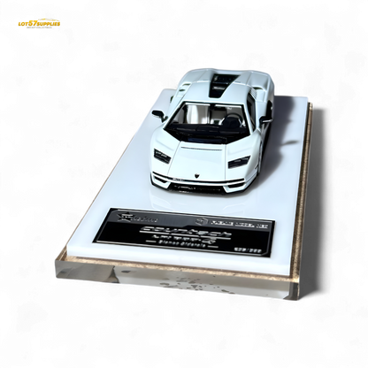 Fuelme Model Lamborghini Countach LPI 800-4 Bianco Siderale 1:64 - Evergreen Kings