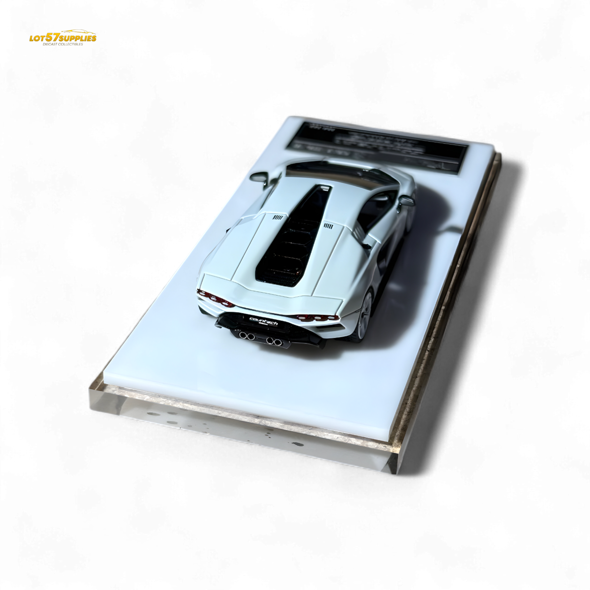 Fuelme Model Lamborghini Countach LPI 800-4 Bianco Siderale 1:64 - Evergreen Kings
