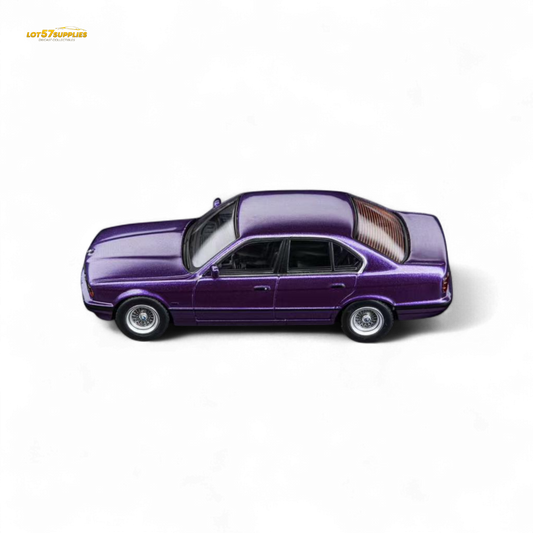 (Pre-Order) DCM BMW E34 5-Series Sedan Daytona Roland Purple 1:64 - Evergreen Kings