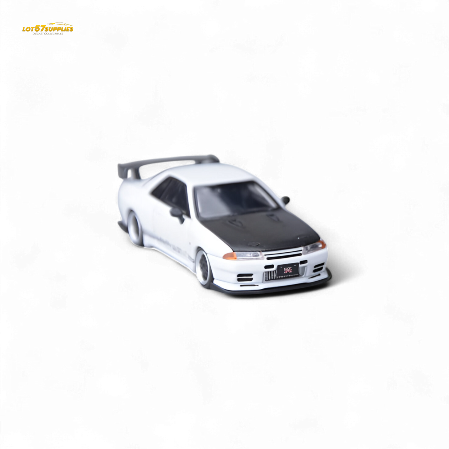 White Nissan Skyline GT-R R32 diecast model, modified Horizon Skyline Top Secret VR32, 1:64 scale from Lot57Supplies Diecast Shop.