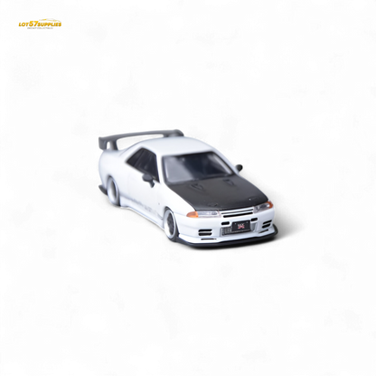 White Nissan Skyline GT-R R32 diecast model, modified Horizon Skyline Top Secret VR32, 1:64 scale from Lot57Supplies Diecast Shop.