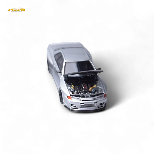 Focal Horizon Skyline GT-R R32 Silver Garage Active 1:64 - Evergreen Kings
