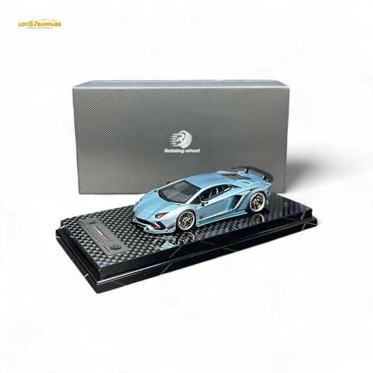 Rotating Wheel Lamborghini Aventador S - Ice Blue 1:64 - Evergreen Kings
