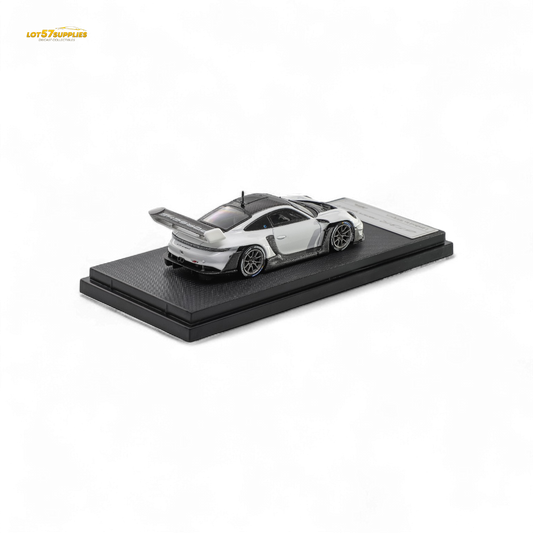 HKM Porsche 911 GT3 R Rennsport White Carbon Hood 1:64 - Evergreen Kings