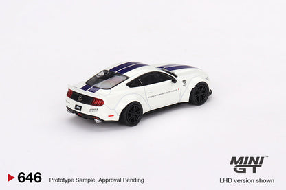Mini-GT Ford Mustang GT LB-Works White 1:64 - Evergreen Kings