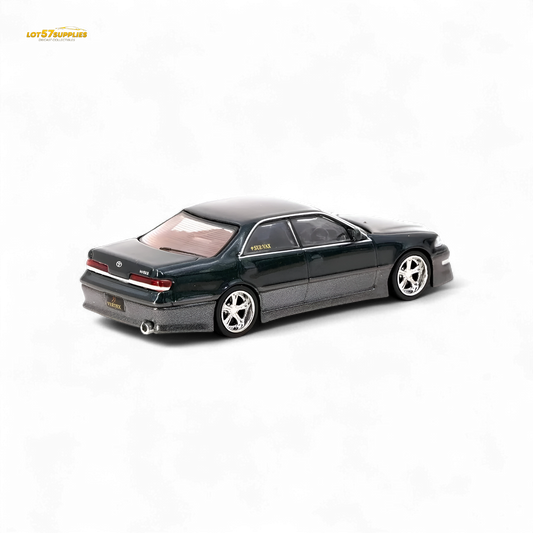 Tarmac Works VERTEX Toyota Mark II JZX100 Dark Green Metallic 1:64 - Evergreen Kings