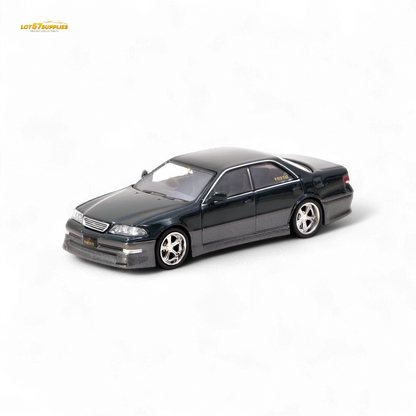 Tarmac Works VERTEX Toyota Mark II JZX100 Dark Green Metallic 1:64 - Evergreen Kings