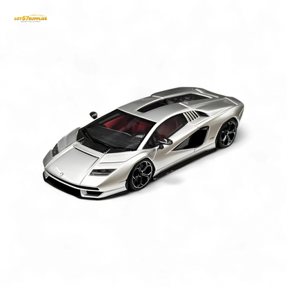 Fuelme Model Lamborghini Countach LPI 800-4 Argento Luna 1:64 - Evergreen Kings