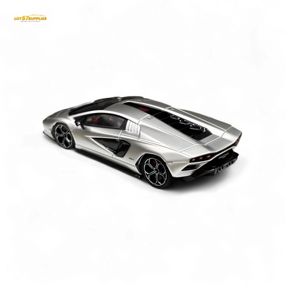 Fuelme Model Lamborghini Countach LPI 800-4 Argento Luna 1:64 - Evergreen Kings