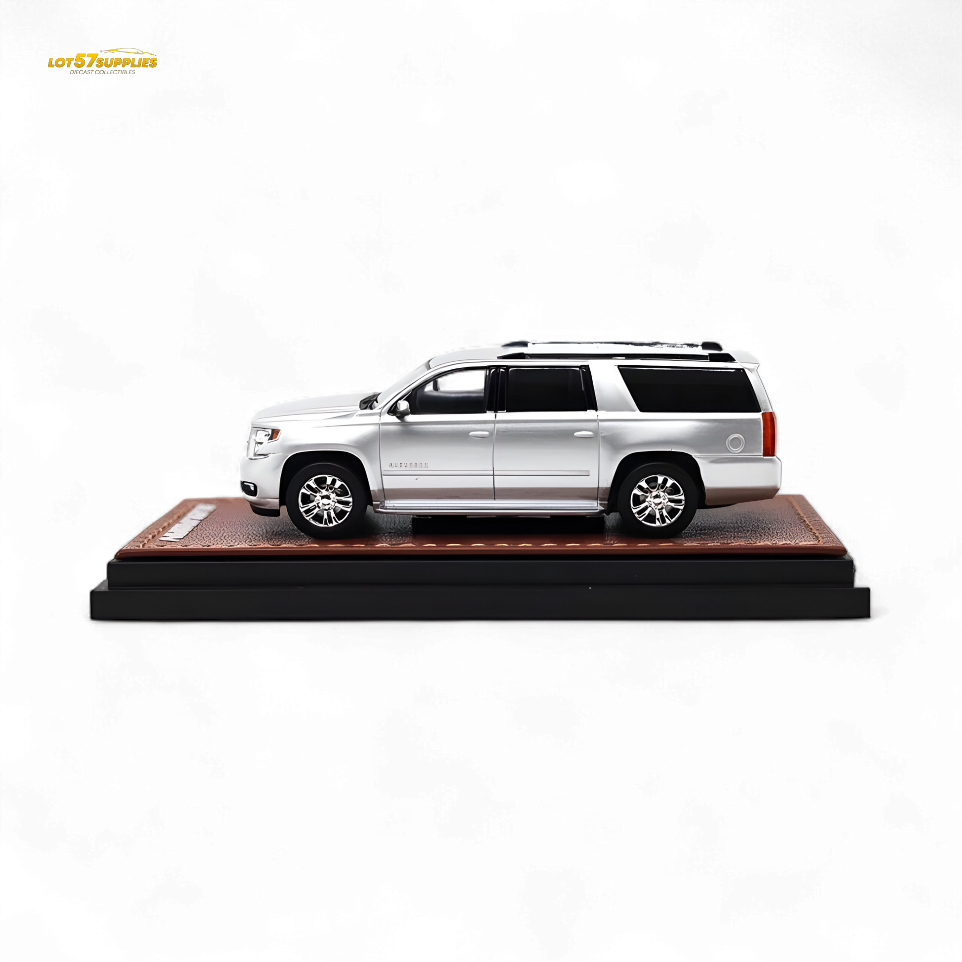 GOC Chevrolet Suburban 2015 Silver 1:64 - Evergreen Kings