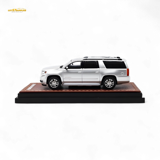 GOC Chevrolet Suburban 2015 Silver 1:64 - Evergreen Kings