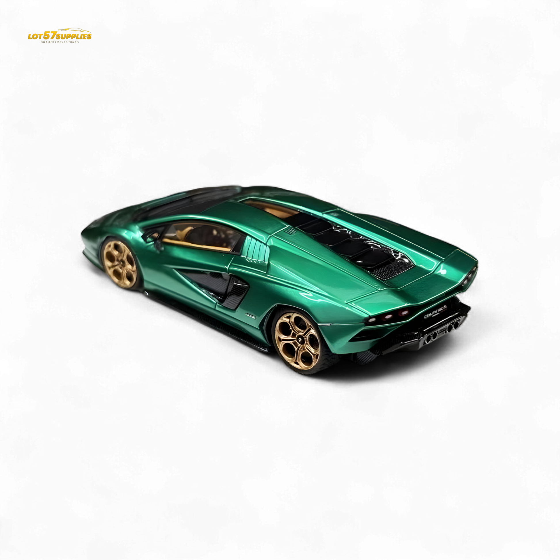 Diecast Lamborghini Countach LPI 800-4 Verde Arbete model in 1:64 scale by Fuelme, showcasing detailed green exterior and sleek design.